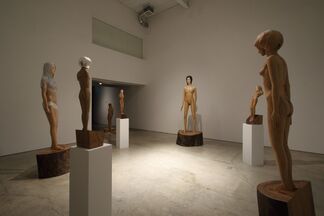 TANADA Koji “Unclothed and Clothed”, installation view