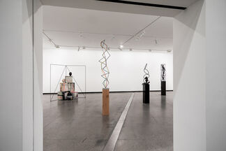 Eva Rothschild: Kosmos, installation view