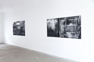 Tapping on Windows, knocking on Walls, installation view