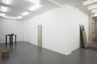 Christoph Weber, 'Carton/Pierre', installation view