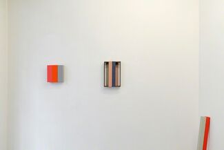 Sérgio Sister: Pintura com sombra e ar, installation view