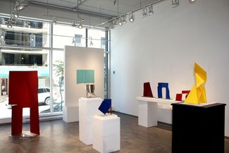 Robert Murray: Models, Paintings and Sculpture, installation view