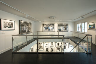 Terry O'Neill: 'Every Picture Tells A Story', A Retrospective, installation view