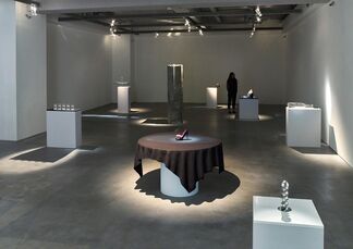 id-od/inner dimension-outer dimension Sunil Gawde Solo Exhibition, installation view