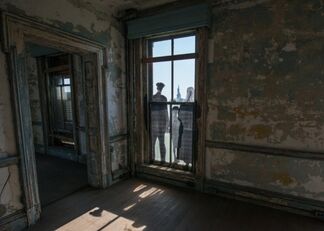 JR: UNFRAMED Ellis Island, installation view