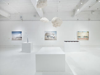 IN PIECES, installation view