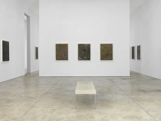 Milton Resnick: Boards 1981–1984, installation view