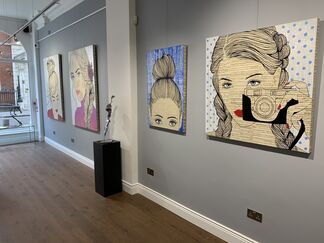 Its all about women, installation view