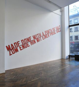 Lawrence Weiner MADE DONE WITH A PINCH OF SALT, installation view