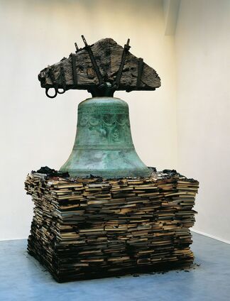 Claudio Parmiggiani   "Gloria di Cenere", installation view