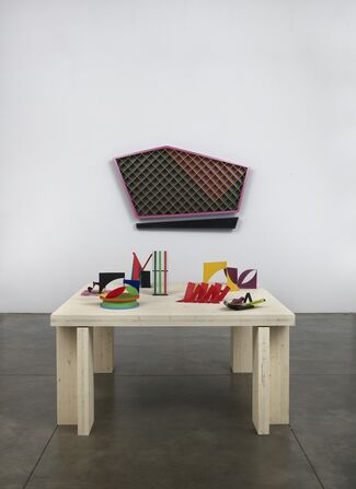 Phillip King: Color Space Place, installation view