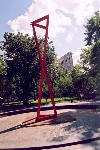 Mark di Suvero: Aesop's Fables, Beyond, Double Tetrahedron, installation view