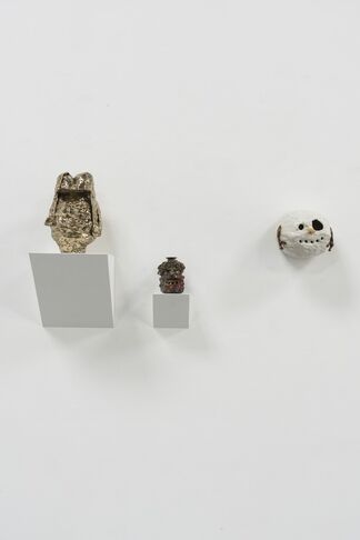 "Beheaded", installation view