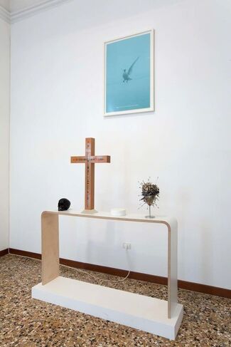 Damien Hirst - New Religion, installation view
