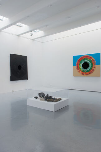 Warren Neidich, NEUROMACHT Noise and the Possibility of a Future, installation view