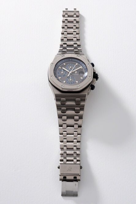 Audemars Piguet, ‘A fine and attractive titanium chronograph wristwatch with grey dial, date, bracelet, guarantee and box’, Circa 2000