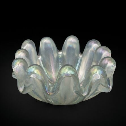Ercole Barovier, ‘A large bowl shell shaped in heavy iridescent glass’, circa 1942