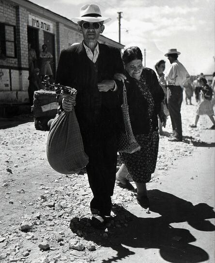 Robert Capa, ‘Israel, couple of new immigrants’, 1948-1950