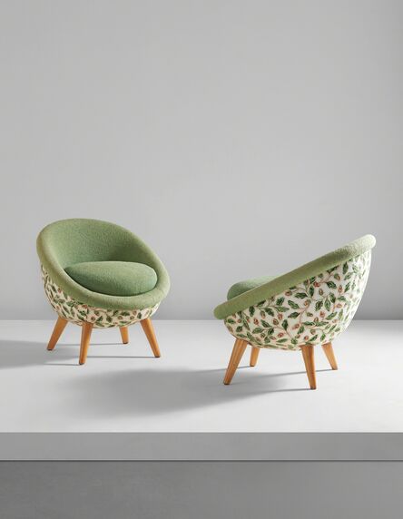 Jean Royère, ‘Pair of low “Œuf” chairs’, 1950s