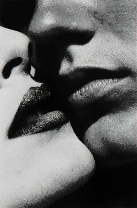 Helmut Newton, ‘Kiss (Bordighera)’, 1982