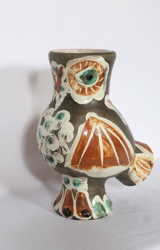 Pablo Picasso, ‘Wood Owl (Ramie 543)’, 1968, Design/Decorative Art, Turned Vase of A.R. White Earthenware Clay, knife engraved under partial brushed glaze, black patina, RoGallery
