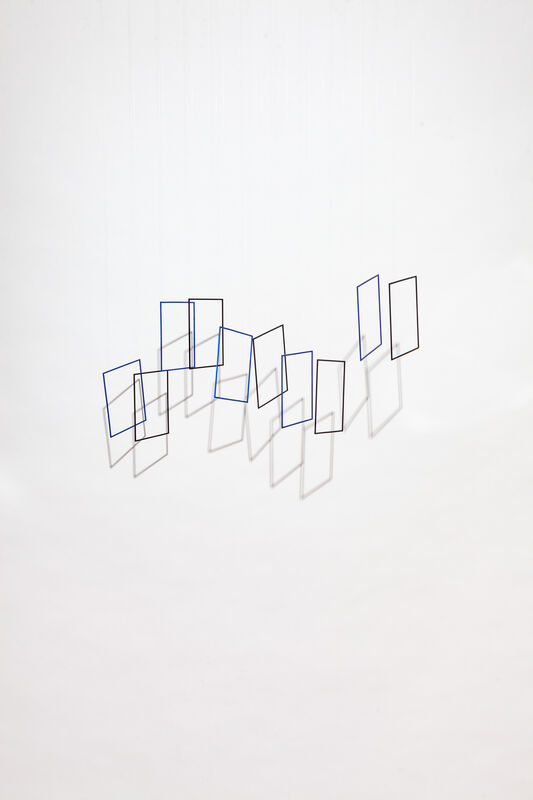Elias Crespin, ‘Tetralineados Noir Bleu 63’, 2019, Mixed Media, Aluminium peint, nylon, moteur, ordi, interface él, Galerie Denise René