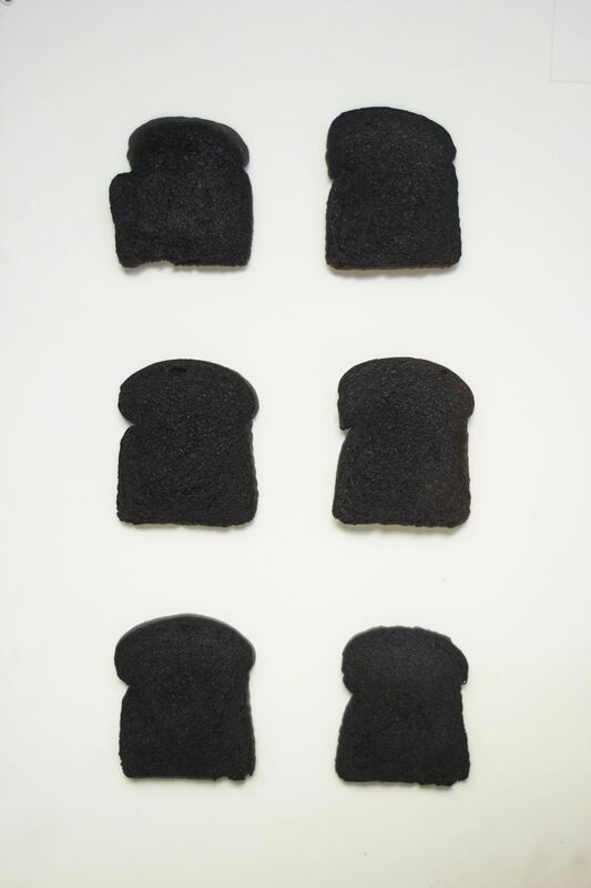 Ana Vila, ‘Tostadas’, 2018, Painting, Slices of bread on white stand, Alfa Gallery