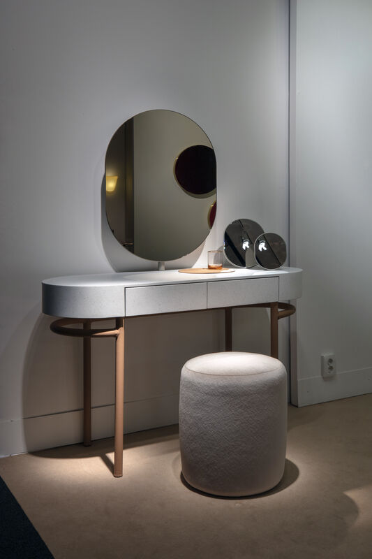 Carolina Wilcke, ‘Toile’, 2018, Design/Decorative Art, Diverse Dressing Table, Priveekollektie Contemporary Art | Design 