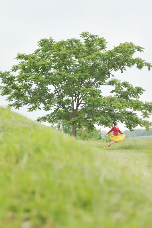 Natsumi Hayashi, ‘Today's Levitation 04/27/2011’, 2011, Photography, Lambda print, Richard Levy Gallery