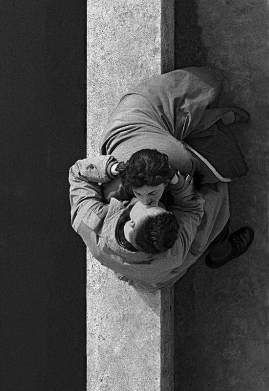 Frank Horvat, ‘Quai du Louvre, Paris’, 1955, Photography, Archival Lambda Photograph, Holden Luntz Gallery