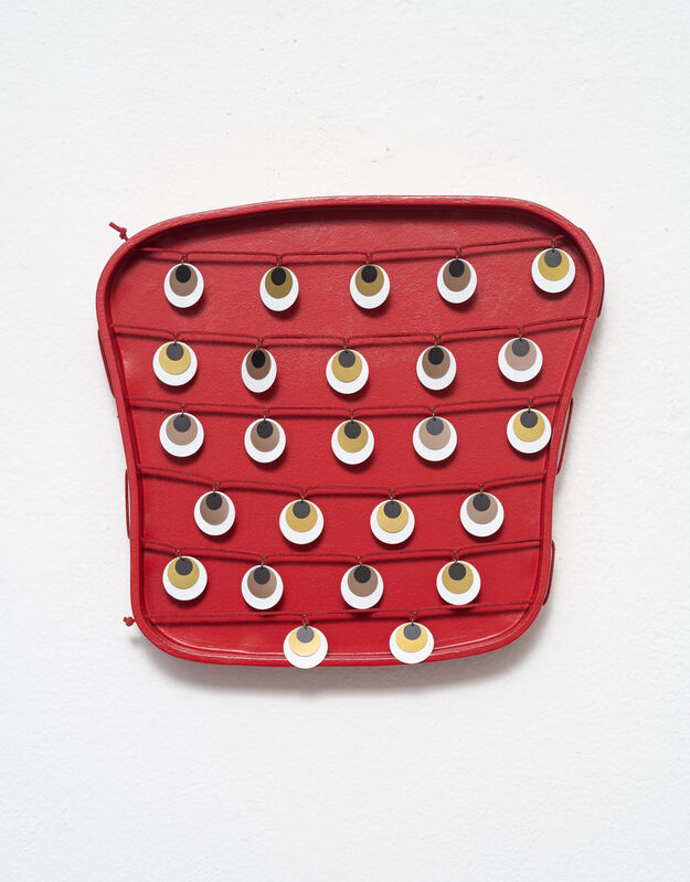 Lia Chaia, ‘Máscara 2’, 2019, Sculpture, Mdf and plywood sheet, enamel paint for wood, suede yarn, sequins and metal, Galería Vermelho