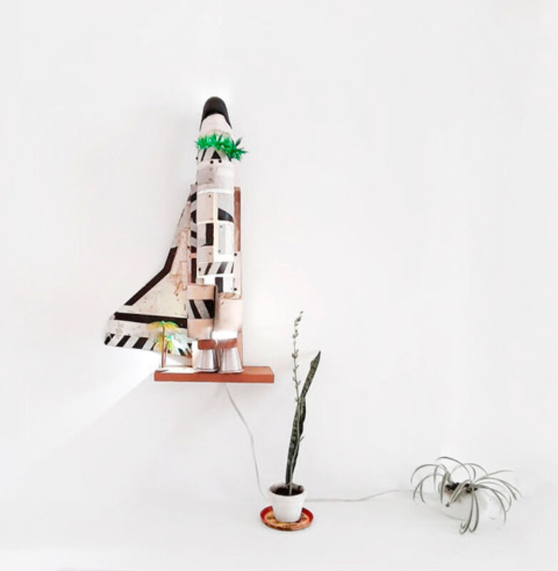 Simon Vega, ‘Transbordador Espacial Coaster Cuzcatlán’, 2020, Sculpture, Madera, lámina metálica, plástico, objetos encontrados, luz, plantas vivas, MAIA Contemporary