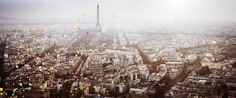 David Drebin, ‘Balloons Over Paris’, 2016, Photography, Épreuve couleur / C-print, Galerie de Bellefeuille