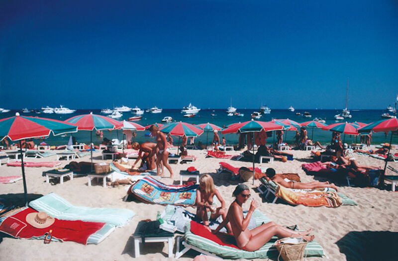 Slim Aarons, ‘Beach at St. Tropez’, 1977, Photography, Estate Stamped Lambda Print, Crane Kalman Brighton