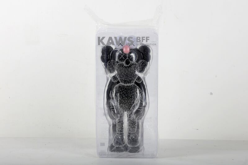 KAWS, ‘BFF Black (Kaws BFF Companion)’, 2017, Sculpture, Vinyl and cast resin, Chiswick Auctions