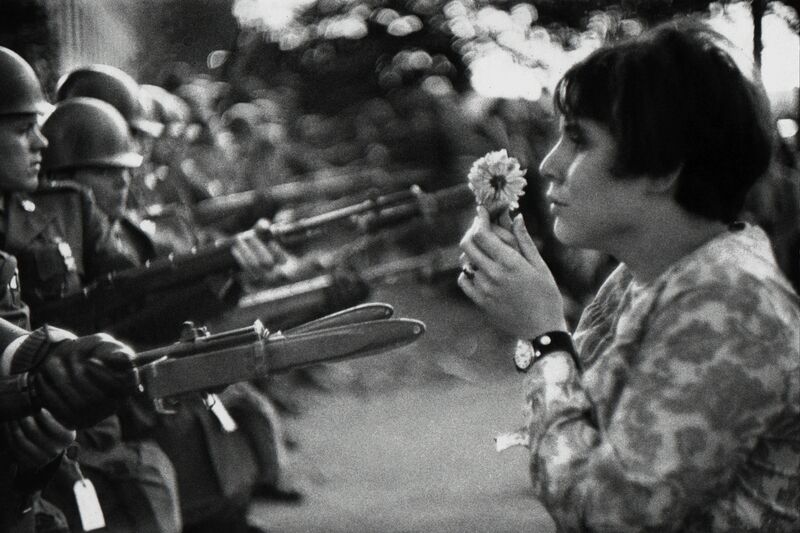 Marc Riboud, ‘La jeune fille à la fleur, Manifestation contre la guerre du Vietnam, 21 octobre 1967’, 1967, Photography, Silver Gelatin Print, Galerie Arcturus