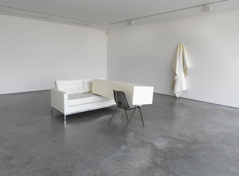 Angela de la Cruz, ‘Transfer (Ivory)’, 2011, Installation, Sofa, wooden box and chair, Galerie Thomas Schulte