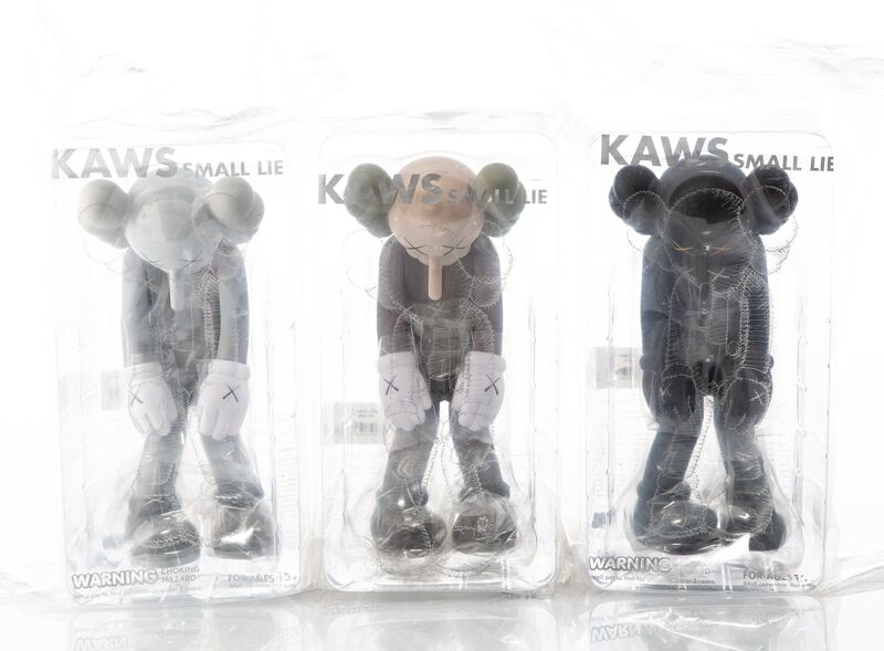 KAWS, ‘Small Lie, set of three’, 2017, Sculpture, Painted cast vinyl, Heritage Auctions