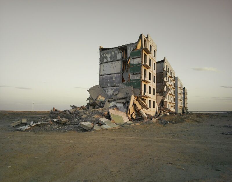 Nadav Kander, ‘The Aral Sea I (Officer's Housing), Kazakhstan’, 2011, Photography, Chromogenic Print, Flowers