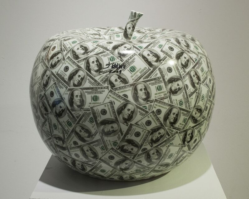 Wu Shaoxiang 吴少湘, ‘苹果; Apple’, 2009, Sculpture, Porcelain, Linda Gallery