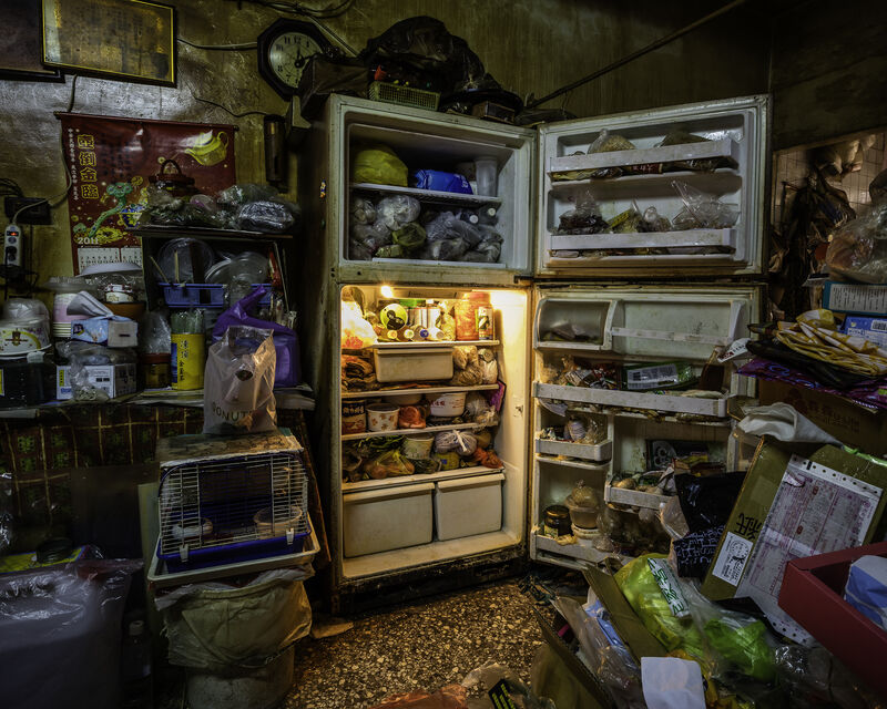 Yu-Hsiu HUANG, ‘Hoarders - 09 囤積者 - 09’, 2016, Photography, 藝術微噴 archival pigment print, Der-Horng Art Gallery