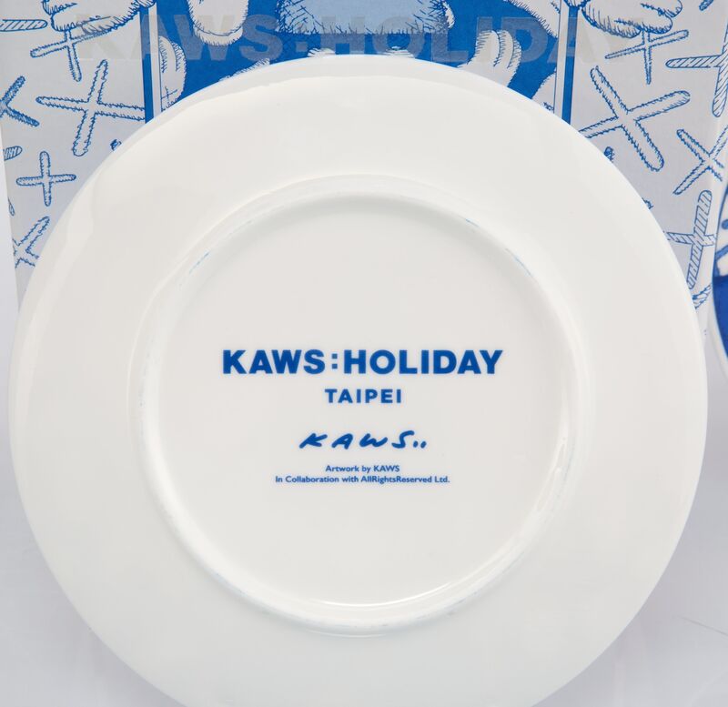 KAWS, ‘Holiday: Taipei, set of four’, 2019, Design/Decorative Art, Ceramic plate set, Heritage Auctions