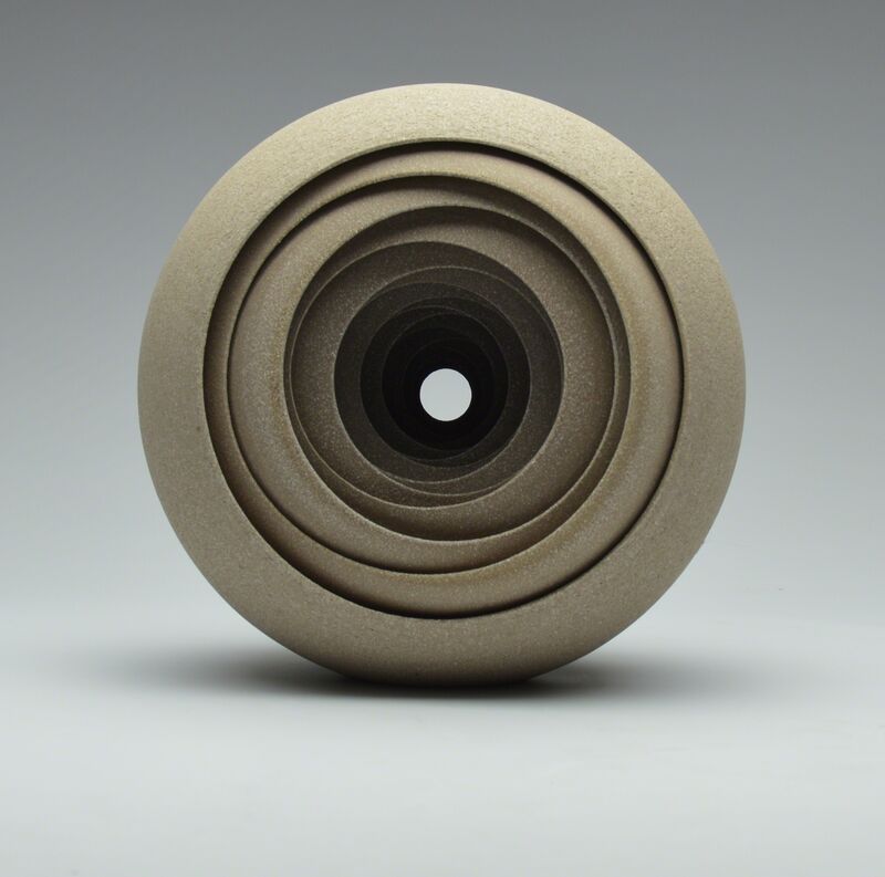 Matthew Chambers, ‘Crescent sand’, 2018, Sculpture, Grès, Mouvements Modernes