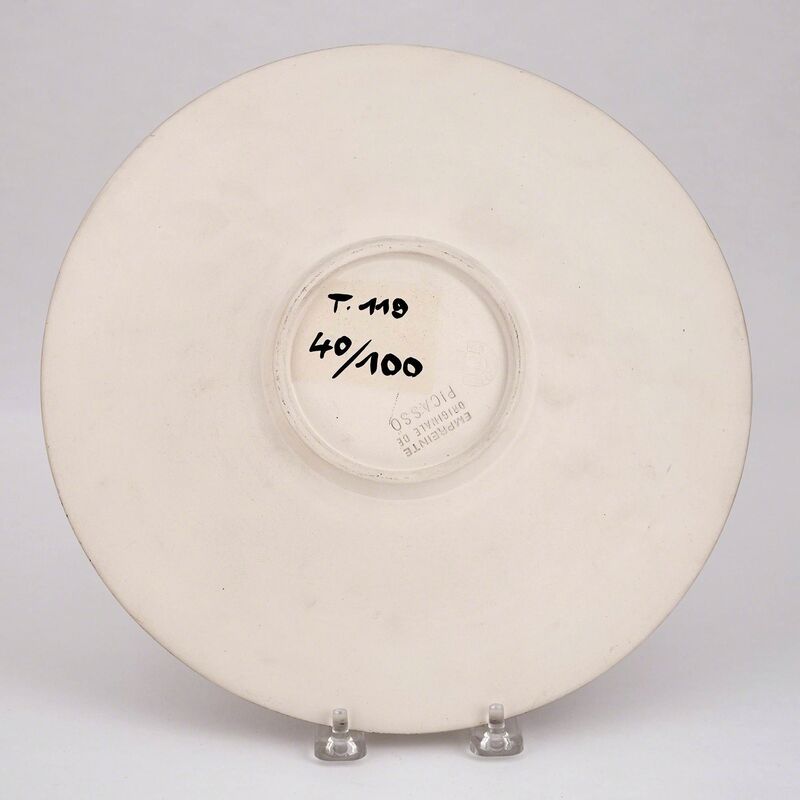 Pablo Picasso, ‘Visage (A.R. 533)’, 1965, Design/Decorative Art, White ceramic plate, Doyle