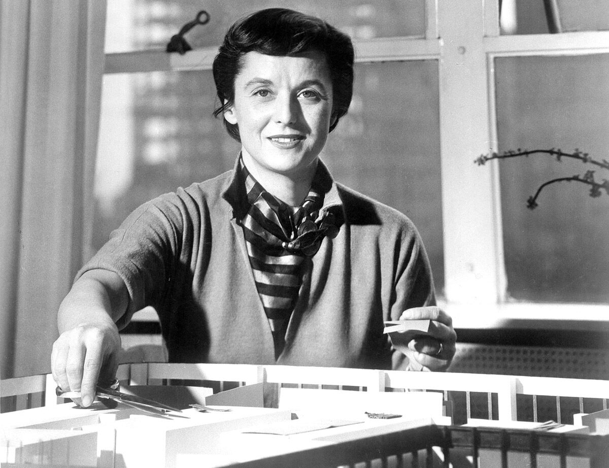 Portrait of Florence Knoll. Courtesy of Knoll, Inc.