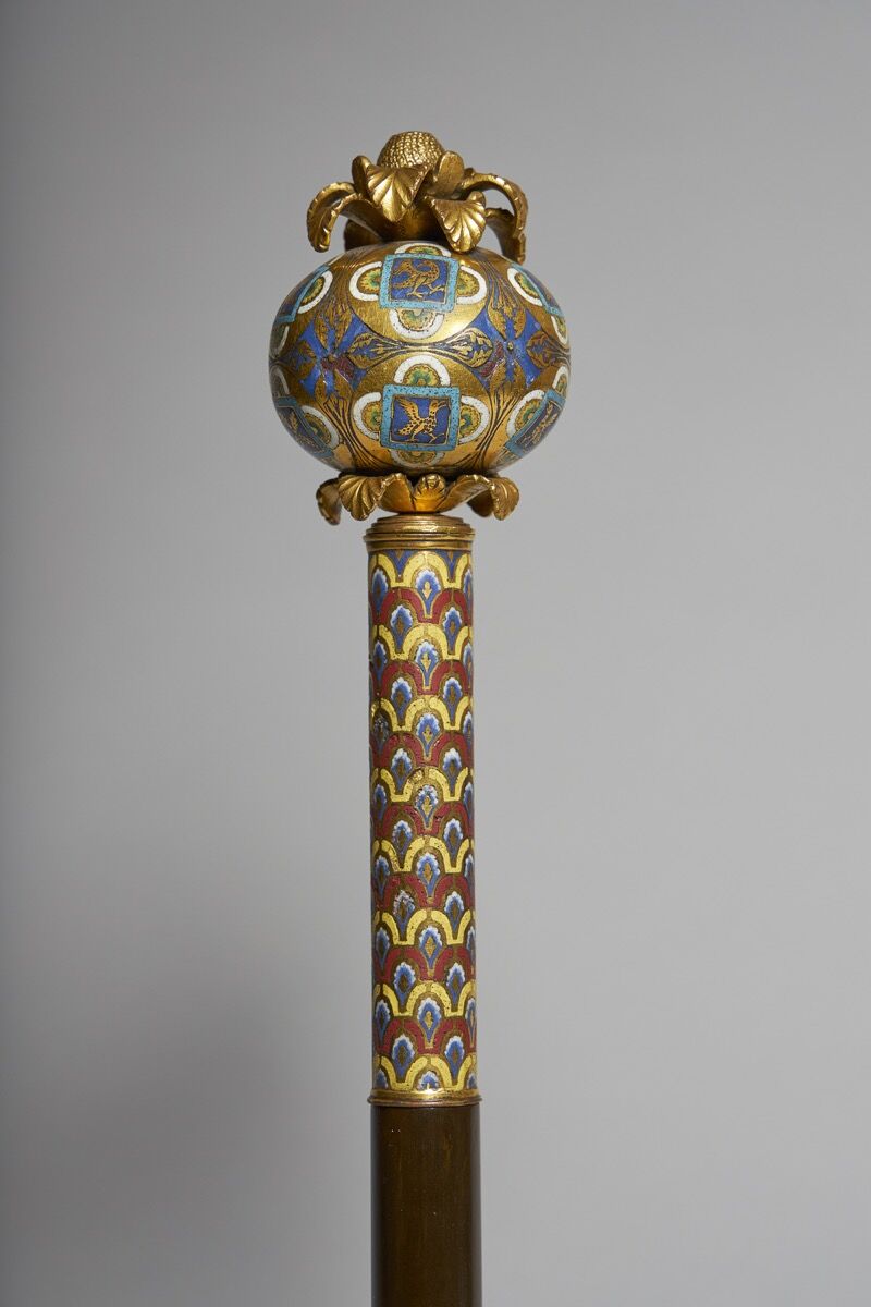 An enamelled orb from the Shrine of Saint Ursula, c. 1170. Courtesy of Luhring Augustine and Sam Fogg. 