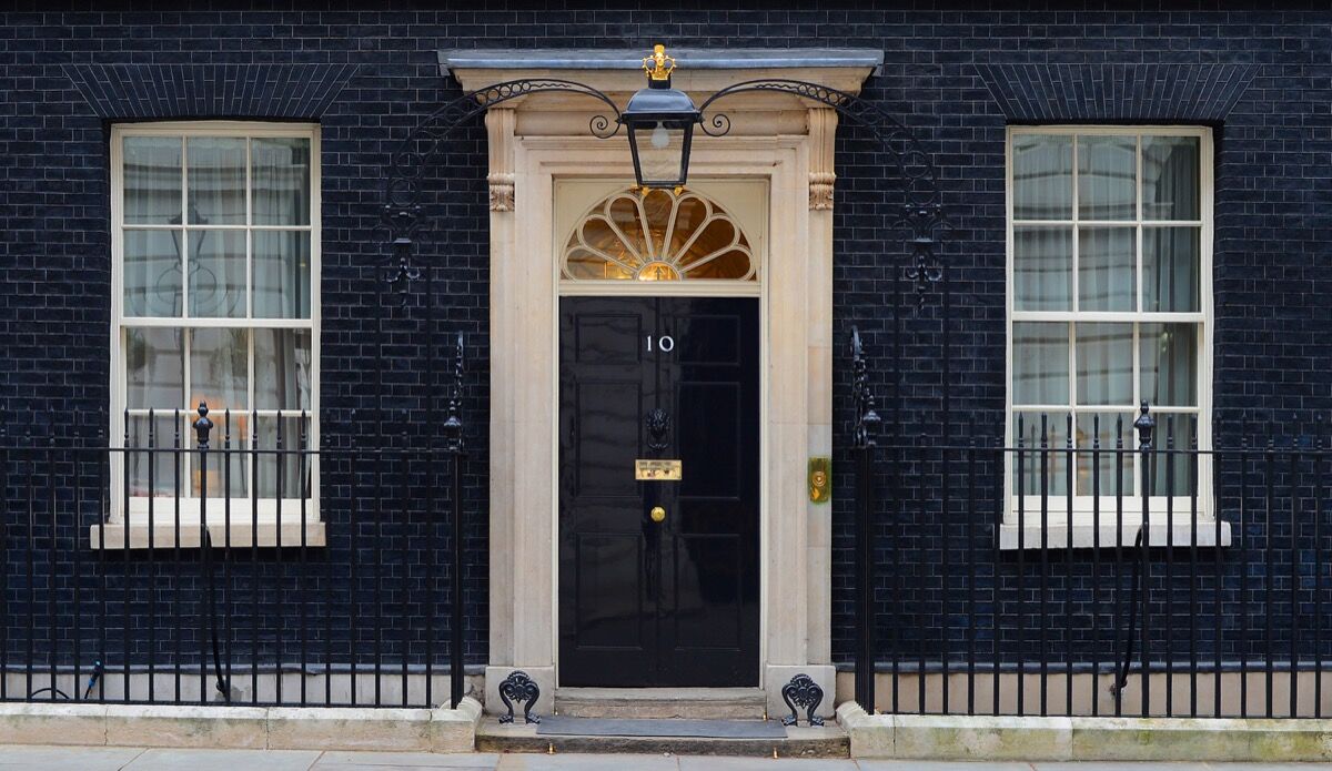 10 Downing Street. Photo by Sergeant Tom Robinson RLC, via Wikimedia Commons.