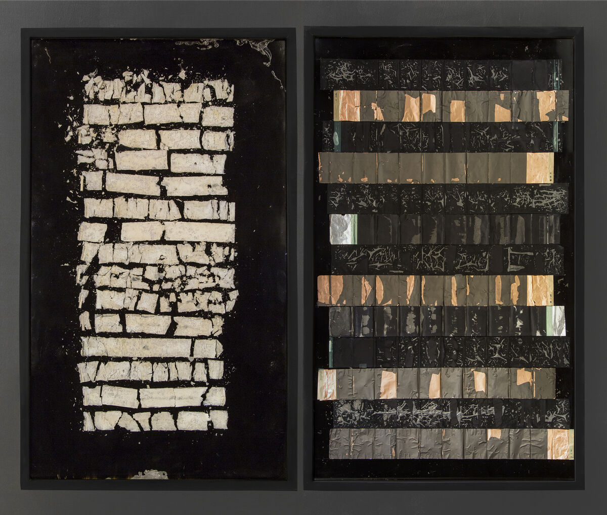 Alejandra Preito, Li-Ion., 2017; Lithium, copper, aluminum, iron, plastic, wood, resin, 200 x 120 x 6 cm. Courtesy of Gallery Die Ecke.