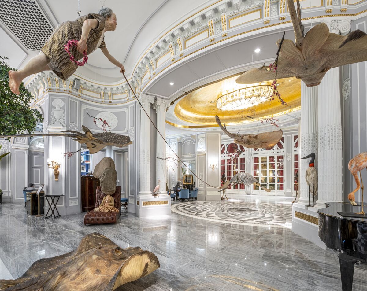 Installation view of Sun Yuan and Peng Yu, “If I Died,”  at The St. Regis, Rome, 2020. Photo by Ela Bialkowska, OKNO Studio. Courtesy of the artist and Galleria Continua.