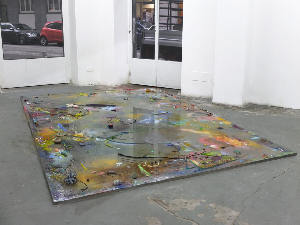 Installation view of&nbsp;Samara Scott, Lonely Planet I, 2014 at Almanac Inn, Turin. Photo&nbsp;by Nadia Pugliese.&nbsp;Courtesy The Sunday Painter. &nbsp;